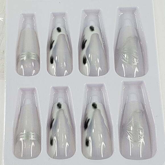 24pc Press On Nails Set Medium Coffin Style White Clear Clear Silver Butterfly - Picture 1 of 8